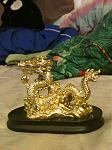 Diffrent view of the same gold dragon